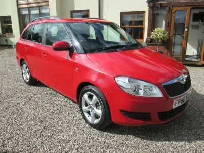 Used Skoda Fabia SE 105 HP (77 kW) 2010 Red Estate