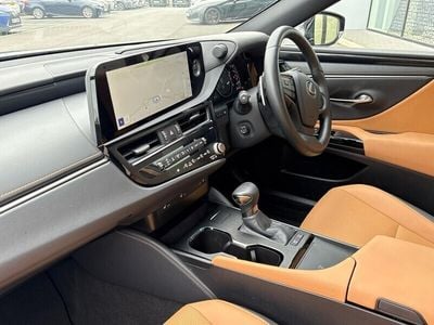 Lexus ES300H