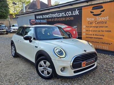Used Mini Cooper Classic 2019 White Hatchback