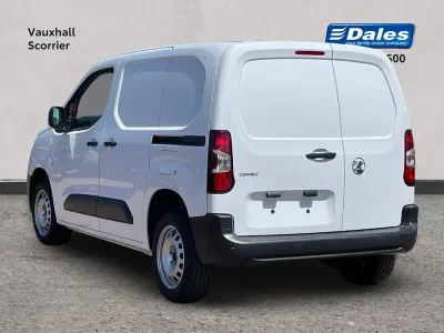 New Vauxhall Combo 101 HP (74 kW) 2026 White MPV