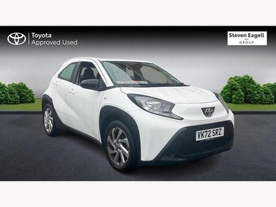 Used Toyota Aygo X PURE 72 HP (52 kW) 2022 White SUV