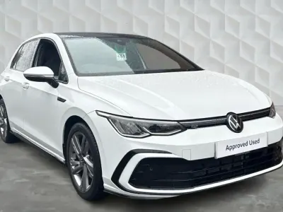 Used VW Golf VIII R-line 147 HP (108 kW) 2024 White Hatchback