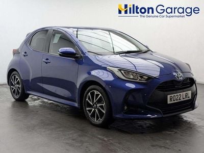 Used Toyota Yaris Hybrid Design 116 HP (85 kW) 2022 Blue Hatchback