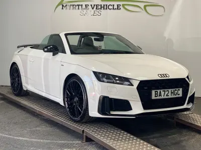 Używany Audi TT Roadster Black Edition 197 KM (144 kW) 2022 Biały Kabriolet