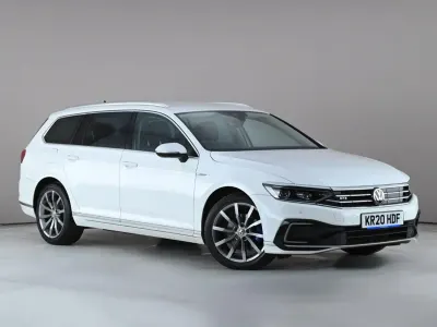 Usado VW Passat Advance 218 HP (160 kW) 2020 Branco Carrinha