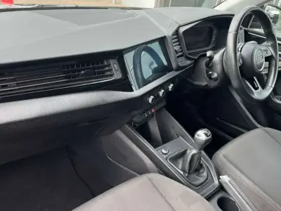 Used Audi A1 Design 95 HP (69 kW) 2022 Black SUV