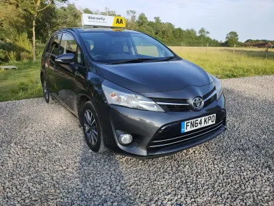 Used Toyota Verso 2014 Grey MPV