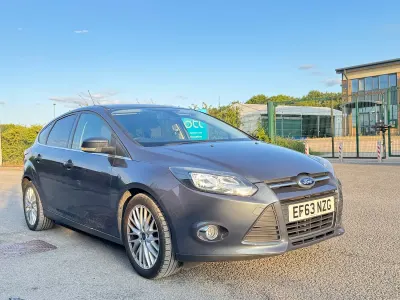 Used Ford Focus Zetec 125 HP (91 kW) 2014 Grey Hatchback