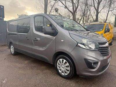 Used Vauxhall Vivaro Sportive 125 HP (91 kW) 2018 Grey
