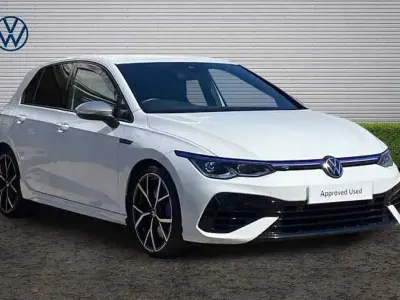 Second-hand VW Golf VIII 320 CP (235 kW) 2022