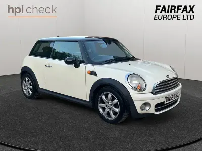 Used Mini Cooper D Hatch 2009 White Hatchback