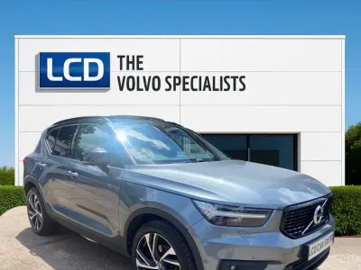 Used Volvo XC40 R-Design 190 HP (139 kW) 2018 Grey SUV