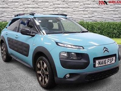 Usado Citroën C4 Cactus Flair 82 HP (60 kW) 2016 Azul Citadino