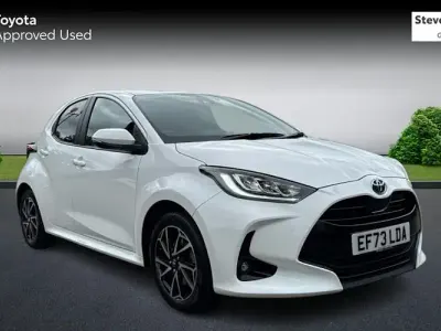 Used Toyota Yaris Design 116 HP (85 kW) 2024 White Hatchback