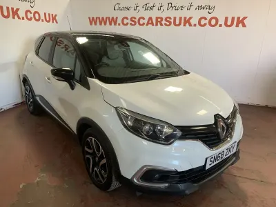 Used Renault Captur Iconic 90 HP (66 kW) 2018 White SUV