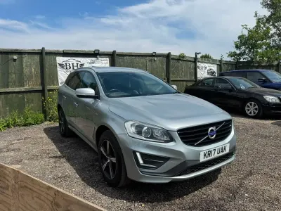 Used Volvo XC60 R-Design 220 HP (161 kW) 2017 Silver SUV