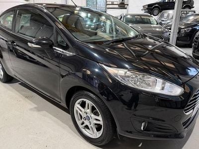 Used Ford Fiesta Zetec 82 HP (60 kW) 2014 Black Hatchback