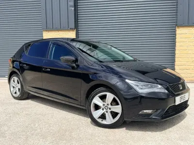 Usado Seat Leon SE 105 HP (77 kW) 2014 Preto Citadino