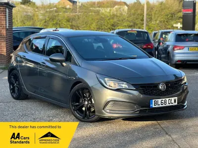 Used Vauxhall Astra SRi 200 HP (147 kW) 2019 Grey Hatchback