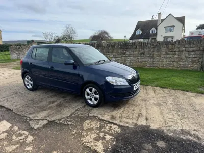 Begagnad Skoda Fabia SE 86 HK (63 kW) 2012 Blå Halvkombi