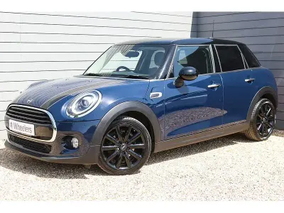 Used Mini Cooper Hatch 2018 Lapisluxury blue Hatchback