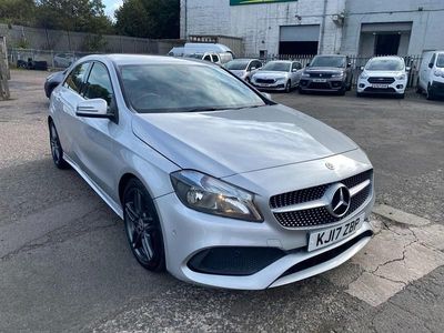Begagnad Mercedes A180 Executive 122 HK (89 kW) 2017 Silver Halvkombi