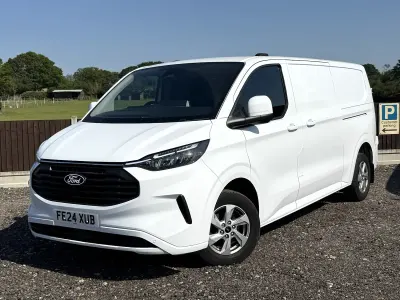 Used Ford Transit Custom Limited 170 HP (125 kW) 2024 White Van
