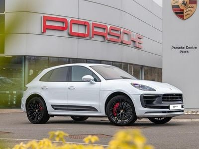 Used Porsche Macan 440 HP (323 kW) 2022 Carrara white metallic SUV
