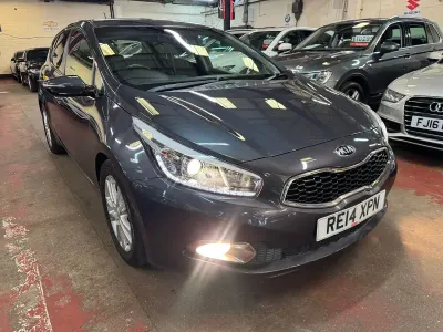 Used Kia Ceed 128 HP (94 kW) 2014 Silver Hatchback