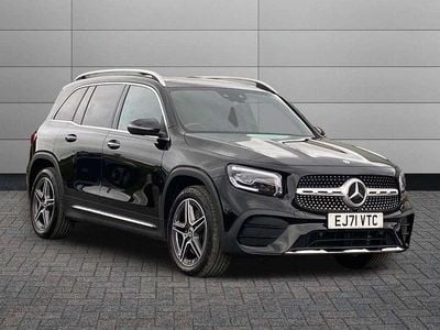 Mercedes GLB220