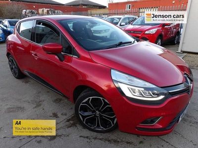Red Used 2017 Renault Clio IV Dynamique Hatchback | £6,490 (Fair price)
