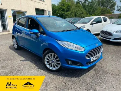 Used Ford Fiesta Titanium X 95 HP (69 kW) 2014 Candy blue pearl Hatchback