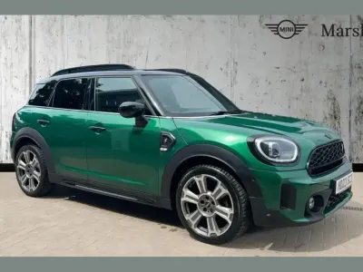 Used Mini Cooper S Countryman Premium Plus 178 HP (130 kW) 2023 British racing green iv SUV