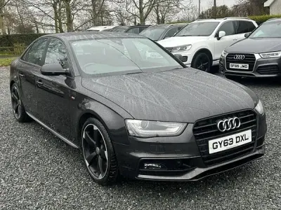 Usado Audi A4 Black Edition 177 CV (130 kW) 2013 Gris Berlina