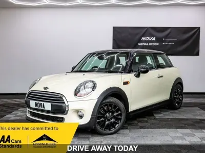 Used Mini Cooper Hatch 136 HP (100 kW) 2014 White Hatchback