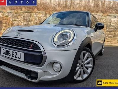 Begagnad Mini Cooper S 170 HK (125 kW) 2016 Halvkombi