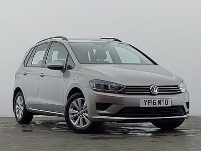 Used VW Golf VII SE 110 HP (80 kW) 2016 Silver Hatchback