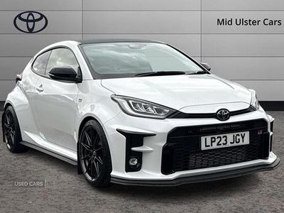 Used Toyota Yaris 272 HP (200 kW) 2023 White Hatchback