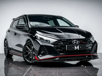Käytetty Hyundai i20 204 HP (150 kW) 2024 Musta Viistoperä