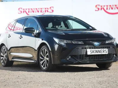 Used Toyota Corolla Design 122 HP (89 kW) 2021 Black Estate