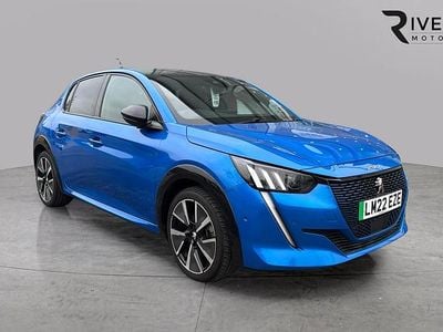 Used Peugeot e-208 Premium 100 kW (136 HP) 2022 Vertigo blue Hatchback