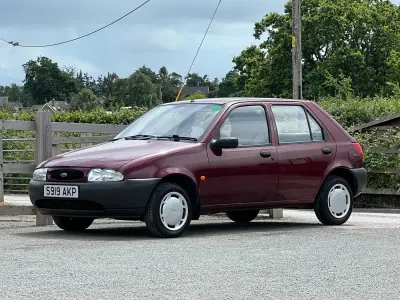 Used Ford Fiesta 1998 Red Hatchback