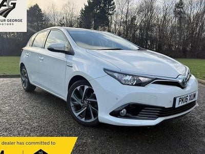 White Used 2016 Toyota Auris Hybrid Design Hatchback | £10,990 (Fair price)