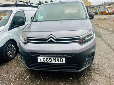 Used Citroën Berlingo 75 HP (55 kW) 2019 Grey MPV