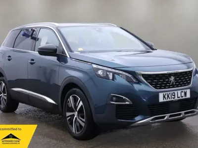 Used Peugeot 5008 GT-line 130 HP (95 kW) 2019 Green SUV