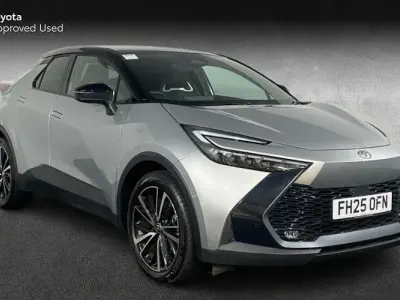 Used Toyota C-HR 223 HP (164 kW) 2025 Silver SUV