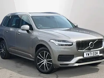 Used Volvo XC90 Momentum 235 HP (172 kW) 2021 SUV