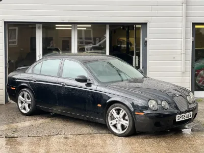 Used Jaguar S-Type R 298 HP (219 kW) 2005 Black Sedan