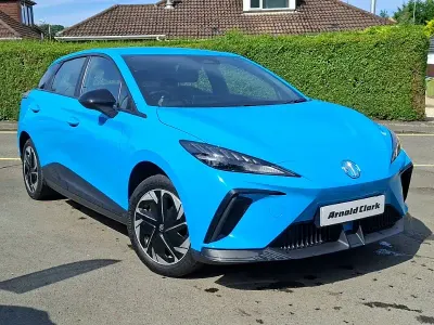 Used MG MG4 EV SE 125 kW (170 HP) 2023 Blue Hatchback