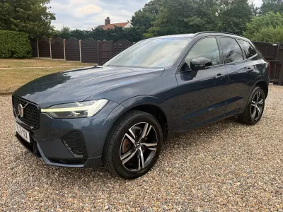 Used Volvo XC60 R-Design 194 HP (142 kW) 2021 Blue SUV